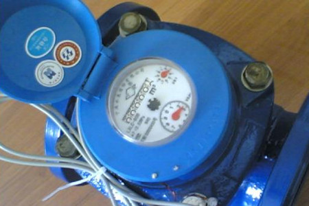 一種密封性好、不易滲水的光電直讀遠(yuǎn)傳水表